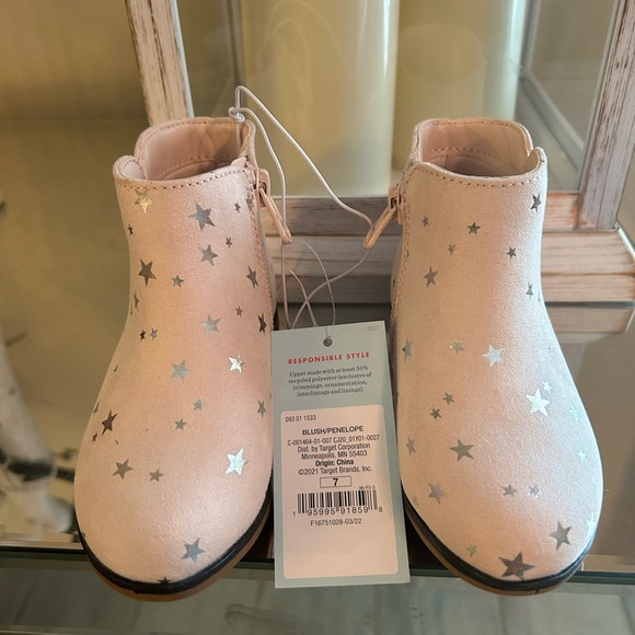 Girls 2T-5T high top suede - Picture 2 of 3